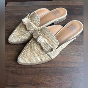 Dolce Vita Natural Raffia Pointed-Toe Slip-On Mules with Bow